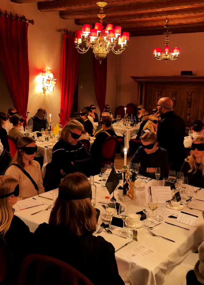 Jakten på Förrädaren, konferens